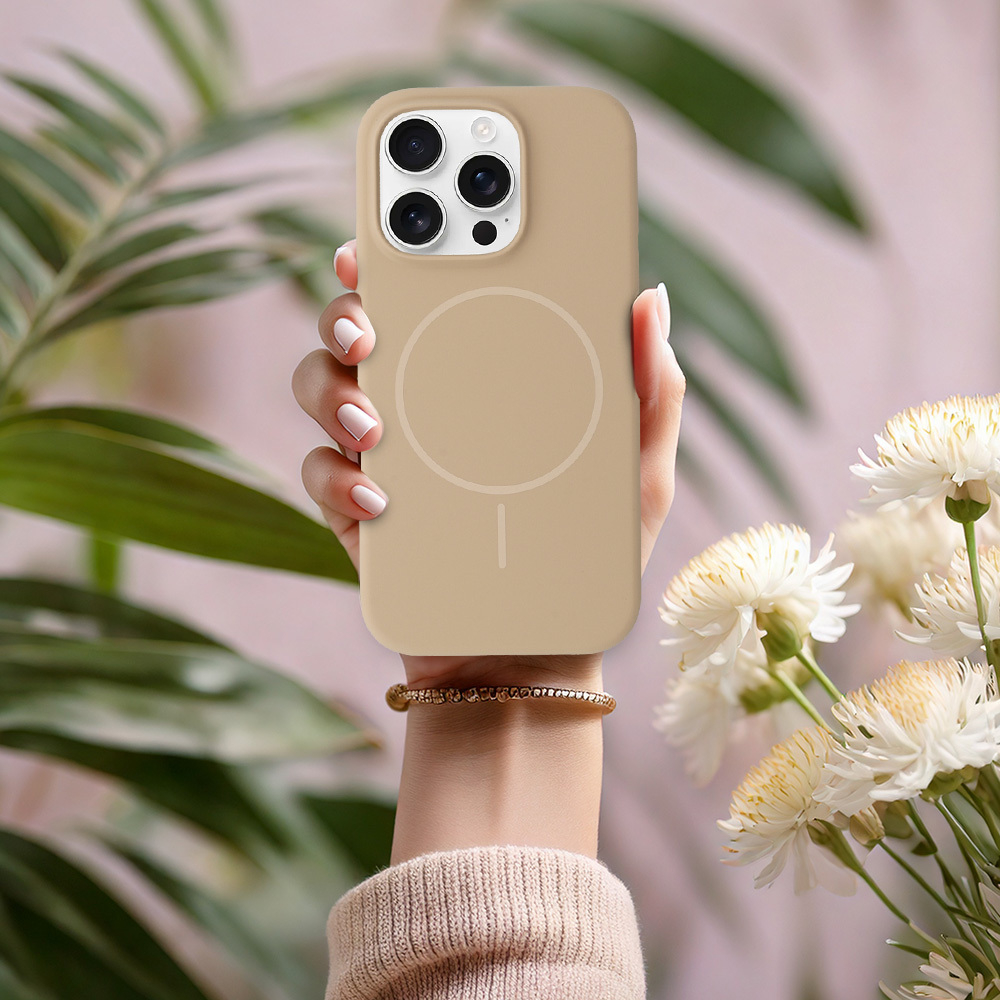 iPhone 15 / 14 / 13 beige SLIM SILICONE MagSafe nugarėlė 6