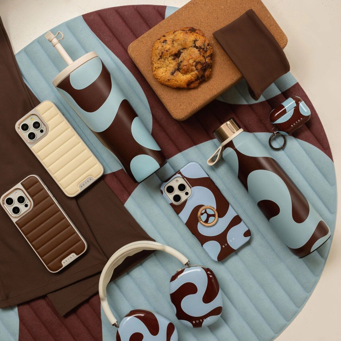 iPhone 15 / 14 / 13 MagSafe Core Tough BURGA nugarėlė 4