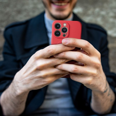 iPhone 11 PRO MAX raudona MagSilicone nugarėlė 8