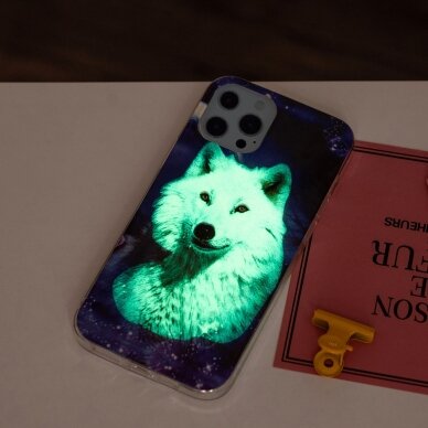 iPhone 13 PRO Tracy nugarėlė White Dog 3