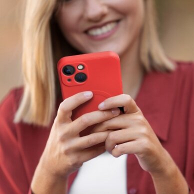 iPhone 14 PLUS raudona MagSilicone nugarėlė 4