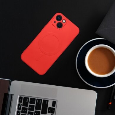 iPhone 14 PLUS raudona MagSilicone nugarėlė 3