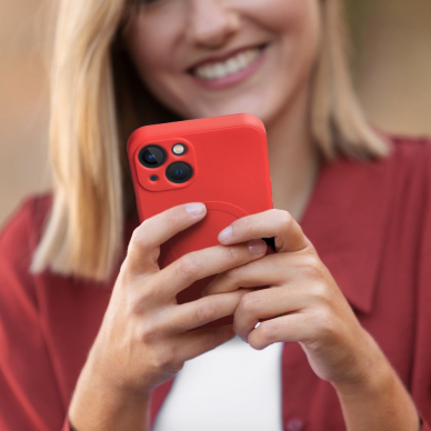 iPhone 14 raudona MagSilicone nugarėlė 4
