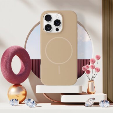 iPhone 15 / 14 / 13 beige SLIM SILICONE MagSafe nugarėlė 5