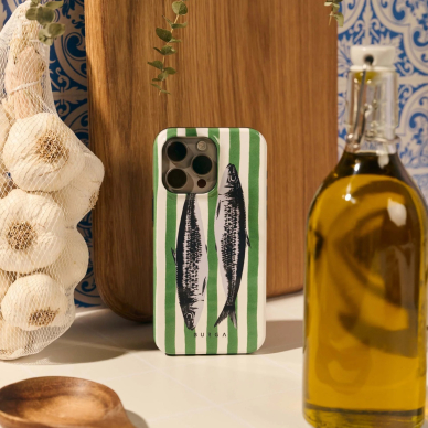 iPhone 16 PRO Magsafe Sardinhas Tough BURGA nugarėlė 6