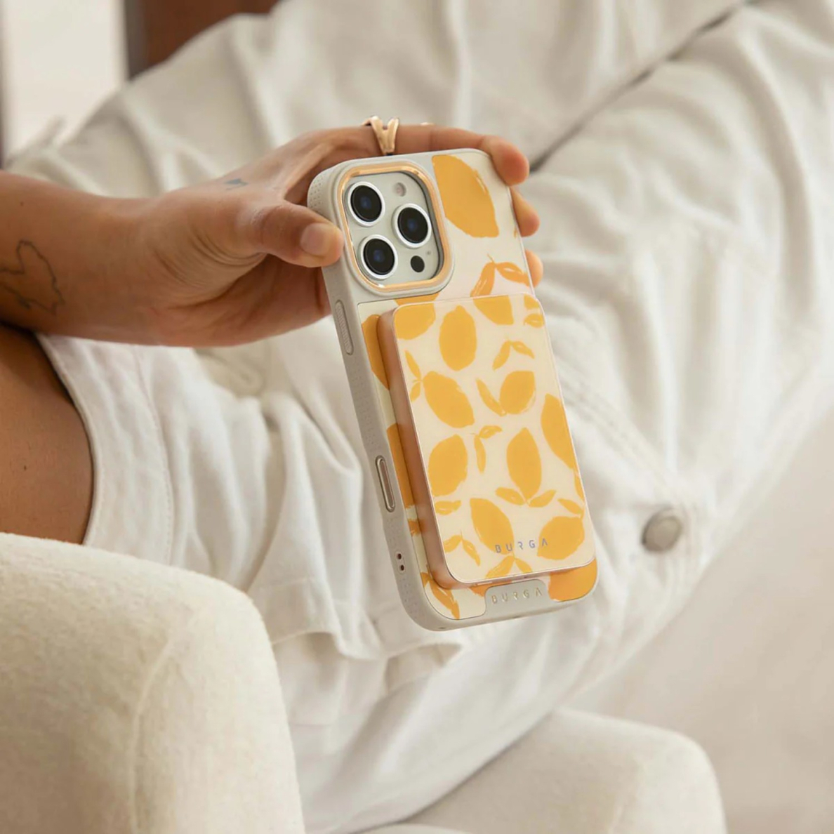 Išorinė baterija Magsafe Lemon Tart Gunmetal BURGA 10000mAh 5 Išorinė baterija Magsafe Lemon Tart Gunmetal BURGA 10000mAh 5