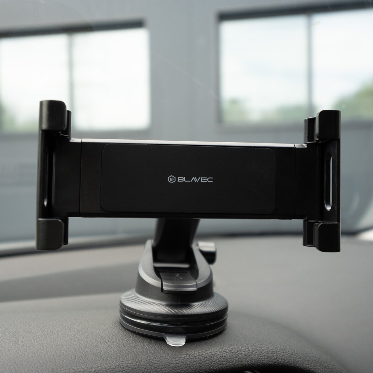 Laikiklis black BLAVEC BH-13 tvirtinamas ant stiklo ir ant panelės 3